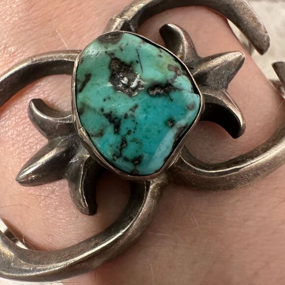 Sold - Picture 4 of 10